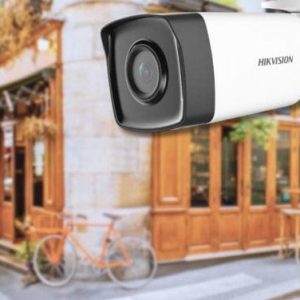 🟠 دوربین بولت (Bullet Camera) – مناسب ورودی و بیرون